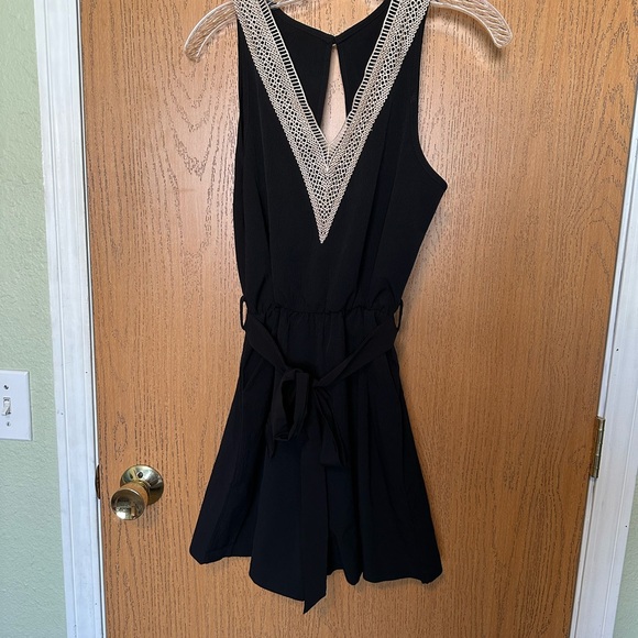 Black Lace Romper - Picture 1 of 2